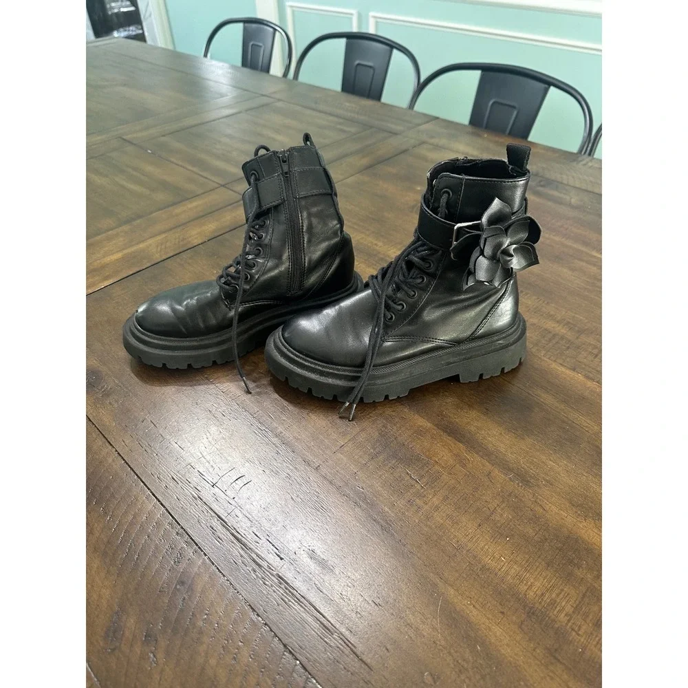 Zara Kids Black Floral Combat Boots Side Zip Lug‎ Sole Size 33 2122/233/800